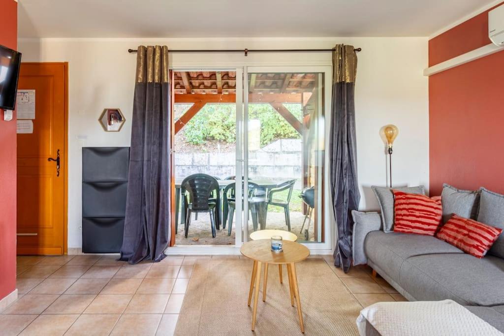 Sarlat, Apptmt T3 Residence Clim Piscine Parking Exterior foto